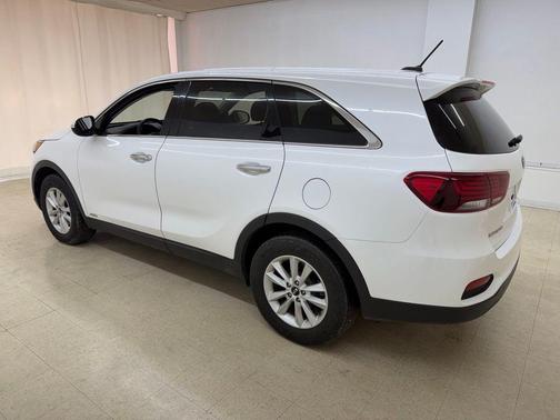 Snow White Pearl 2020 Kia Sorento LX