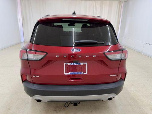 Rapid Red Metallic Tinted Clearcoat 2021 Ford Escape SEL
