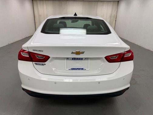 Summit White 2019 Chevrolet Malibu 1LS
