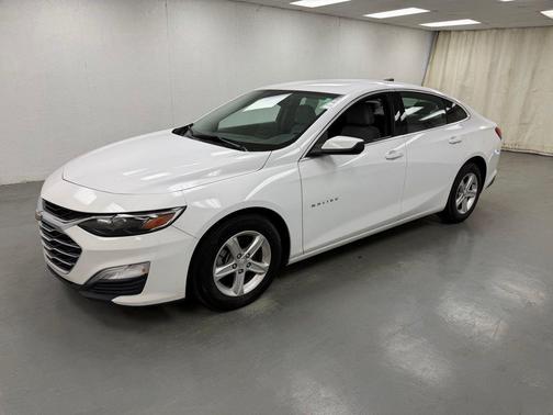 Summit White 2019 Chevrolet Malibu 1LS