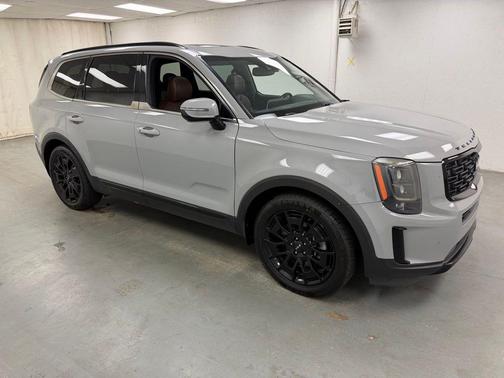 Wolf Gray 2022 Kia Telluride SX
