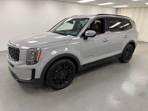 Wolf Gray 2022 Kia Telluride SX