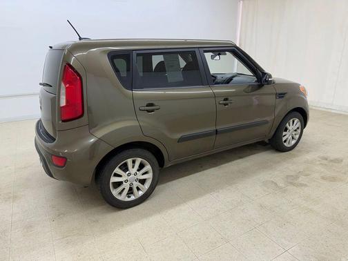 Moss 2012 Kia Soul +