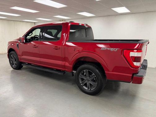 Rapid Red Metallic Tinted Clearcoat 2023 Ford F-150 Lariat
