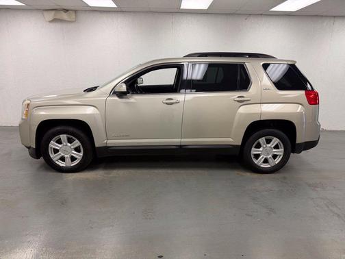 Champagne Silver Metallic 2014 GMC Terrain SLE-2
