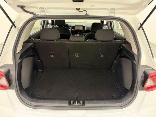 2022 Hyundai VENUE SEL