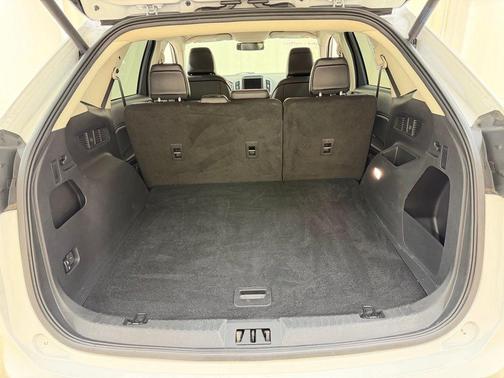 Oxford White 2024 Ford Edge SEL