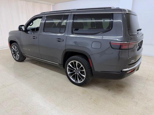 2022 Jeep Wagoneer Series III 4x4