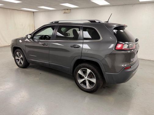 Granite Crystal Metallic Clearcoat 2019 Jeep Cherokee Limited