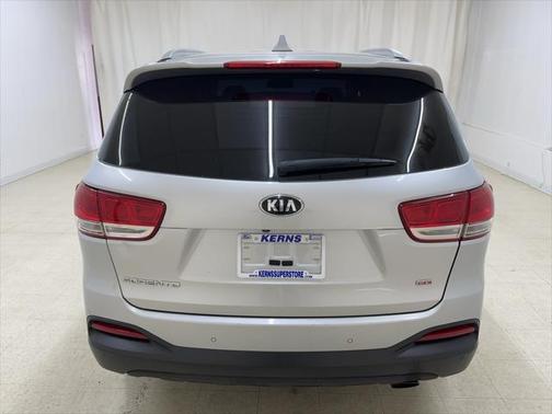 2018 Kia Sorento LX