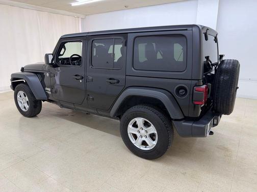 Black Clearcoat 2019 Jeep Wrangler Unlimited Sport