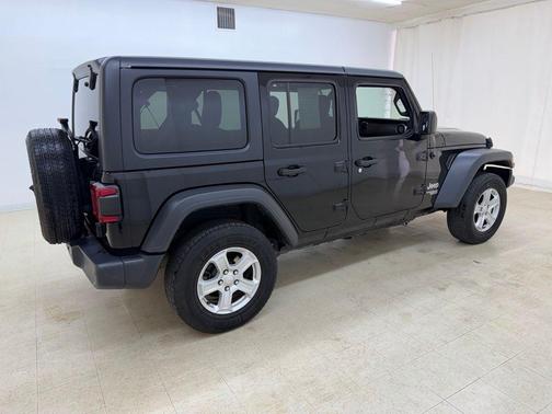 Black Clearcoat 2019 Jeep Wrangler Unlimited Sport