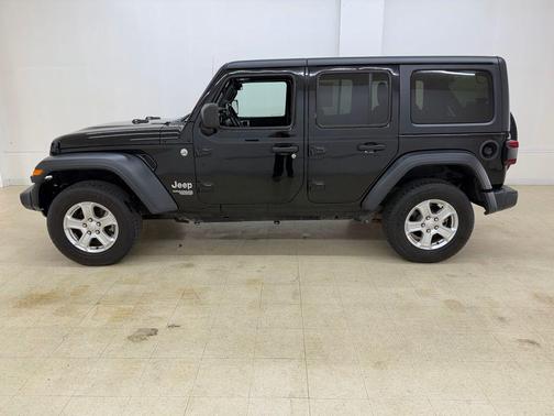 Black Clearcoat 2019 Jeep Wrangler Unlimited Sport
