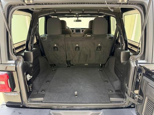 Black Clearcoat 2019 Jeep Wrangler Unlimited Sport