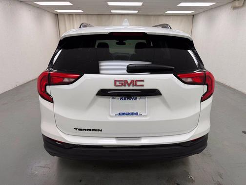 Summit White 2020 GMC Terrain SLT