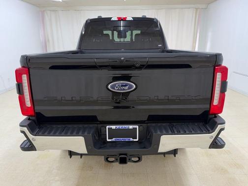 Agate Black Metallic 2026 Ford F-250 Lariat
