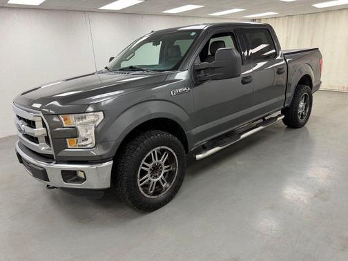 Magnetic Metallic 2016 Ford F-150 XLT
