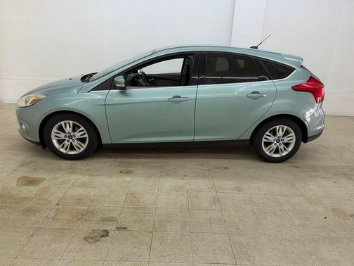 Frosted Glass 2012 Ford Focus SEL