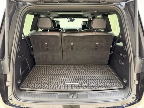 Diamond Black Crystal Pearlcoat 2022 Jeep Wagoneer Series II 4x4