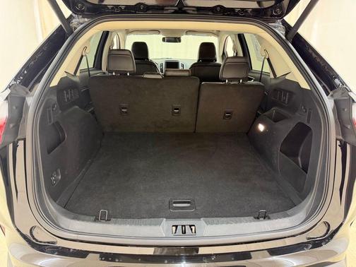 Agate Black Metallic 2024 Ford Edge SEL