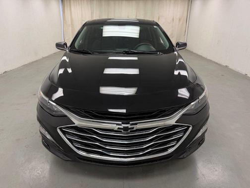 Mosaic Black Metallic 2019 Chevrolet Malibu LT