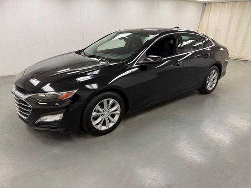 Mosaic Black Metallic 2019 Chevrolet Malibu LT
