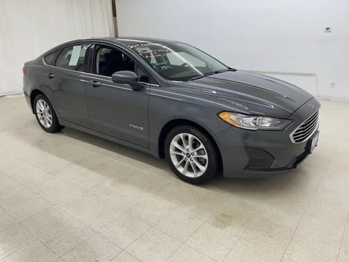 2019 Ford Fusion Hybrid SE