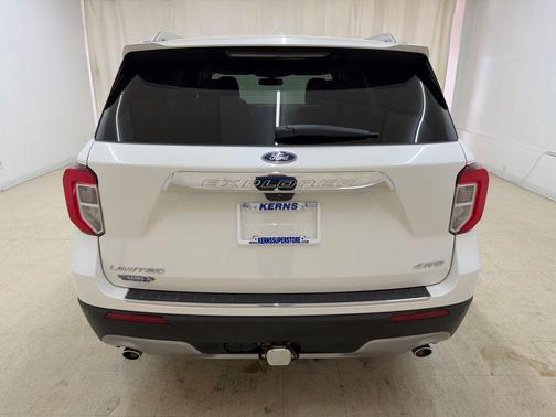Star White Metallic Tri-Coat 2023 Ford Explorer Limited