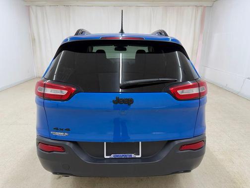 Hydro Blue Pearlcoat 2018 Jeep Cherokee Latitude
