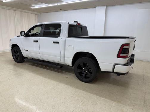 Bright White Clearcoat 2023 RAM 1500 Big Horn/Lone Star