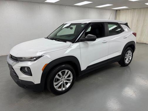 Summit White 2021 Chevrolet Trailblazer LS