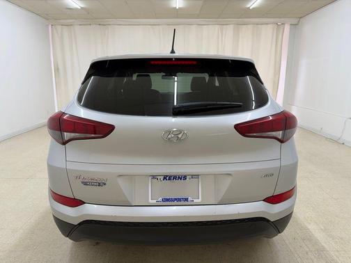 Molten Silver 2018 Hyundai TUCSON SE