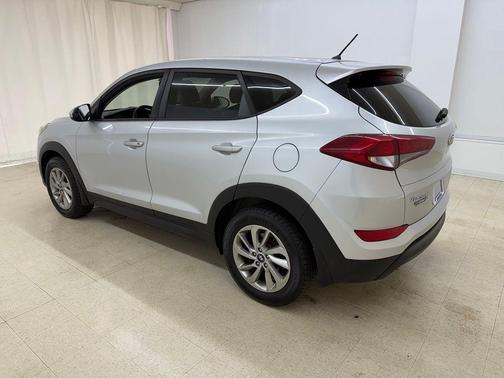 Molten Silver 2018 Hyundai TUCSON SE