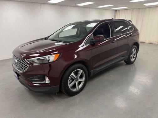 Burgundy Velvet Metallic Tinted Clearcoat 2024 Ford Edge SEL