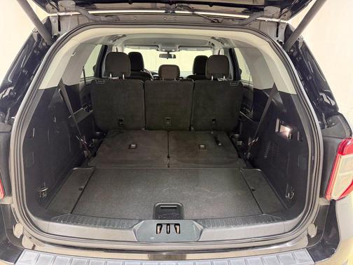 Agate Black Metallic 2020 Ford Explorer XLT