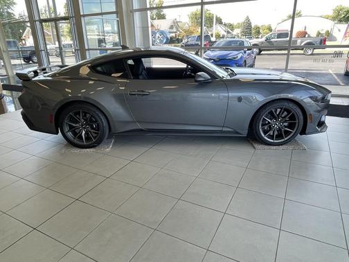 2025 Ford Mustang Dark Horse Fastback
