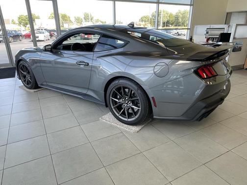 2025 Ford Mustang Dark Horse Fastback