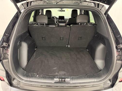 Agate Black Metallic 2025 Ford Escape ST-Line Select