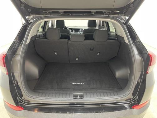 2017 Hyundai TUCSON Night