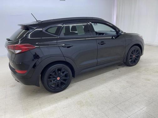 2017 Hyundai TUCSON Night