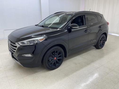 2017 Hyundai TUCSON Night