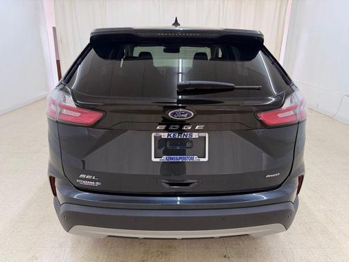 Blue Metallic 2024 Ford Edge SEL