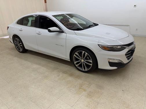 Summit White 2022 Chevrolet Malibu FWD LT