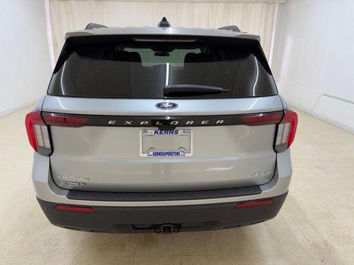 Silver Metallic 2025 Ford Explorer Active
