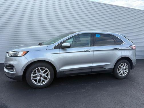 Iconic Silver Metallic 2023 Ford Edge SEL