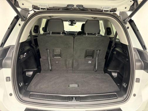 Bright White Clearcoat 2023 Jeep Grand Cherokee L Laredo