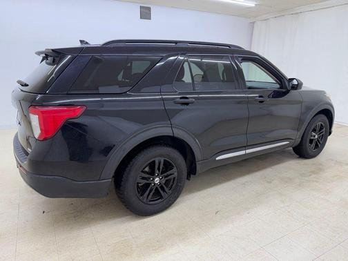 Agate Black Metallic 2020 Ford Explorer XLT