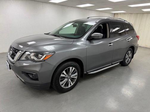 Gun Metallic 2020 Nissan Pathfinder SV 2WD