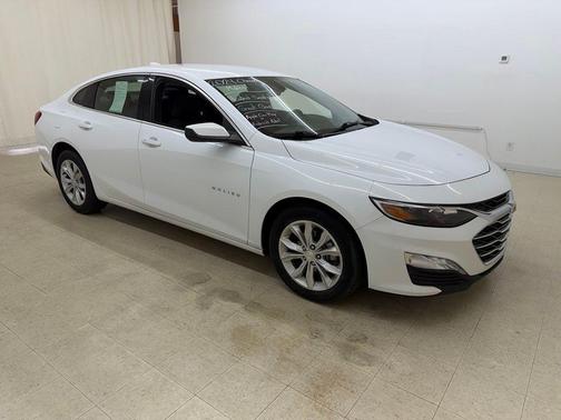 Summit White 2024 Chevrolet Malibu FWD 1LT