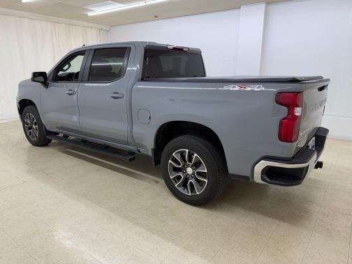 Slate Gray Metallic 2024 Chevrolet Silverado 1500 LT